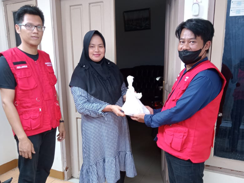 Mahaiida Foundation menyalurkan hewan qurban PT FAST dan PT HAII ke lingkungan warga sekitar 10 Juli 2022